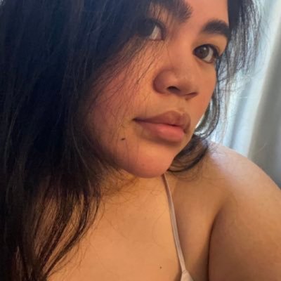 Filipino ⚘ Black | poet | artist | software engineer | hopeless romantic w/ ADHD | she/her | #100devs #womenintech