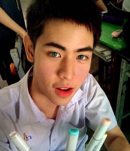 attaponartcap's profile picture. 