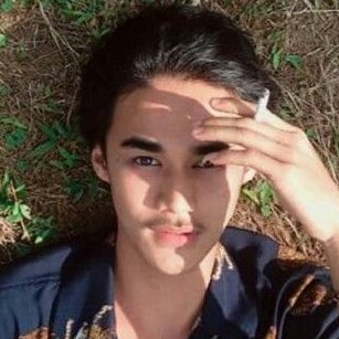 OnoHuri's profile picture. .
Jangan pernah menerima definisi hidup orang lain.
Ini hidup Anda, jadi Anda harus mendefinisikannya sendiri!
.  🍀  #followme #followback💯% . 🍀