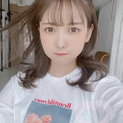 27歳💜
どこでもイチャイチャしてくれて、 えっちなこといっぱいしてくれる人いないかな？
一緒に楽しめるセフレもオフパコも募集してます。
えっちしたい人はフォロー＆RTでDMお願いします📬