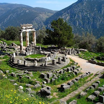 atana40's profile picture. XI.  γνωθι σεαυτόν. Conócete a ti mismo.