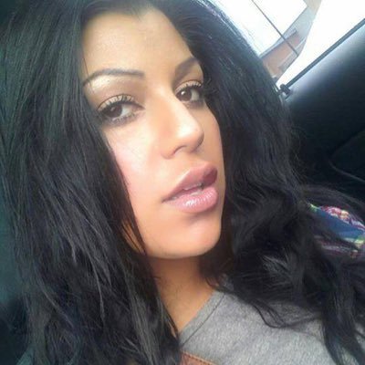 EmilyRhodaThom1's profile picture. love and happiness ❤️❤️