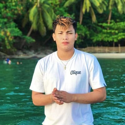 OwyOwa's profile picture. Let your feet tell a story 
      100499💖💕