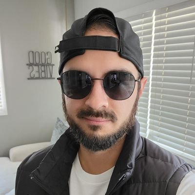 r_orze's profile picture. 