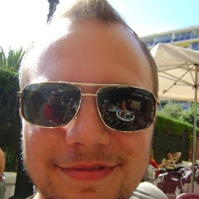 tosh_balding's profile picture. 