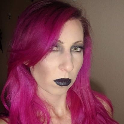 _jessarii's profile picture. Passionate singer-songwriter, fear facing freedom-finder, crazy person. 
yt: https://t.co/62ooa1wAi6
ig: https://t.co/G4eSzwG9ya