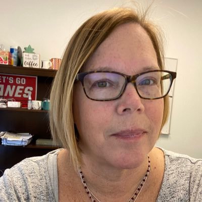 iamjerseyjen's profile picture. official twitter of me: a jersey girl living in nc; reality tv junkie; coffee addict; hockey fan