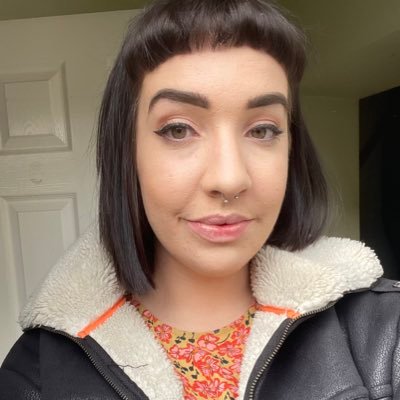 EllieJHolcroft's profile picture. 