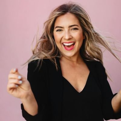 Karissakouchis_'s profile picture. Let's have fun 😁😁 🤠