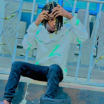 🤴A young talented artist 📻🎼
AFRICA🌐
💡Singer 🎙️🎶
🏆Songs writer ✍️✍️
Contact 08053067155