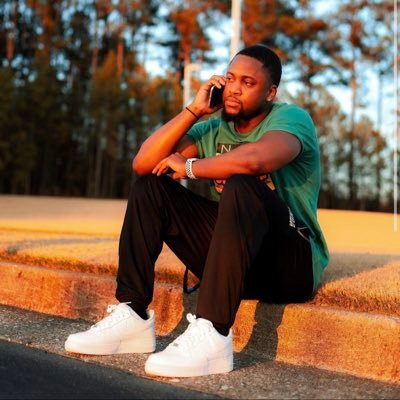 JacquezMilles's profile picture. 25