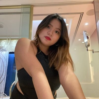 LumantaoMitzi's profile picture. By His grace, you will make it.☝🏻🌺 // janna