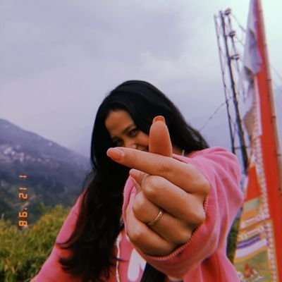 Life_of_manisa's profile picture. Don’t study me, you won’t graduate 🎓

 SIKKIMES:-)
 Follow me on Insta @life_of_manisa