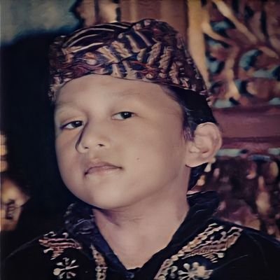 maulanadamn's profile picture. Only dust in the wind 🍃