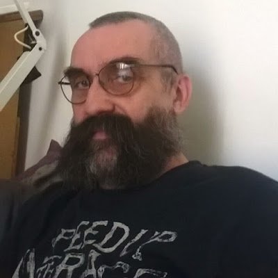 artiste peintre autodidacte, j'aime découvrir les différentes techniques. Gascon et fier de l'être. Je suis sur le site Artquid pour présenter mon univers.