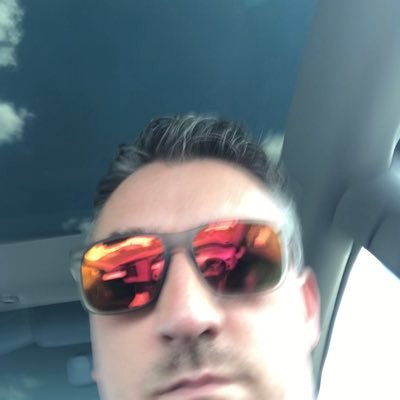 🇺🇸 Tech, Tesla. Solar Powered, Starlinked Snowboarder.