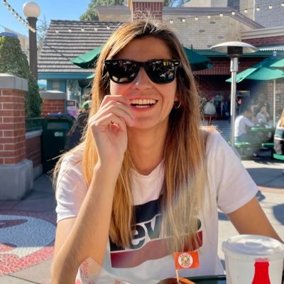 isa_morata's profile picture. Periodista. Hago TV en @laosatv 📺 Todo lo que sé, lo leí en un libro o lo escuché en un podcast. RT is not endorsement.