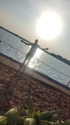 IamDan_genius's profile picture. Badman