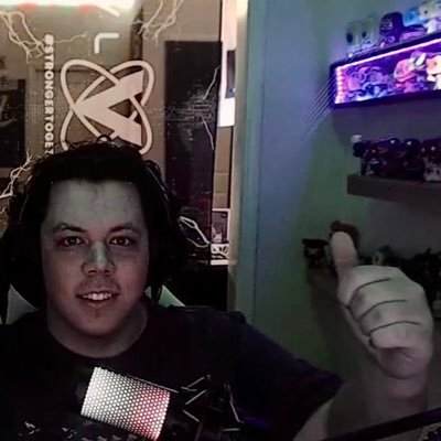 IAmBigfut's profile picture. hey you’ve found me | Streaming on Twitch: https://t.co/l4lg0kfqYP | 23 | 🇺🇸| Rest in Peace Charlie Kirk