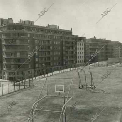 Cuenta del Barrio de #chamberi luchamos por los intereses de todos los vecinos de nuestro barrio y poder tener entre todos un barrio mejor. #madrid