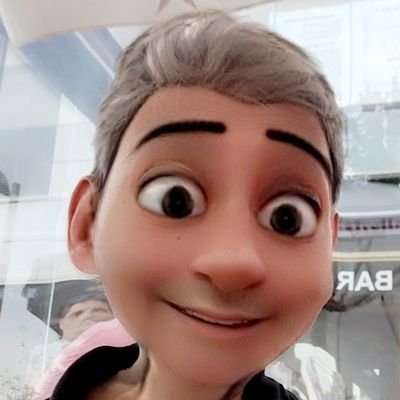 Responsable de Gestión al Mutualista en MC MUTUAL Pamplona.
Además de mi familia, dos pasiones confesables: cantar en el Orfeón Pamplonés y sufrir con Osasuna.