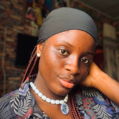 Aries ♈ ~29/03 ~Kwarapolite 📘📗~Female builder 👷👷👷 ~Foodie 🍜 ~🇳🇬🇳🇬🇨🇮🇨🇮