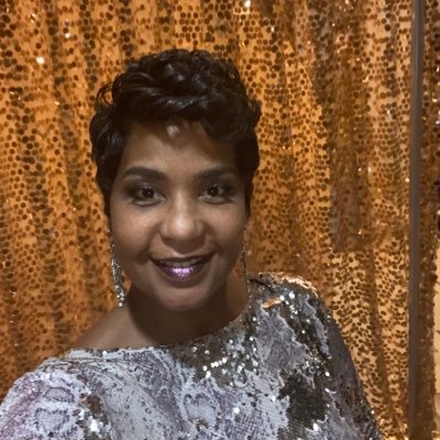 yvette_yvett6's profile picture. 