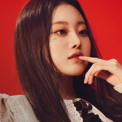 His global fanbase dedicated to former Girls Planet 999 trainee and member of girlgroup Billlie, Sheon.
