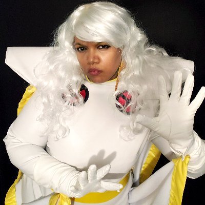 Forensic DNA analyst, cosplayer, comic nerd, owner of Lady J Nerdy Enterprises, promoter of @station_ranger 
fb: ladyjcosplayphilly 
ig: ladyjcosplay