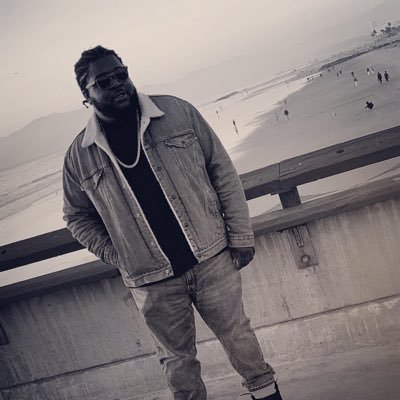 You can be anything you want… just put it in your bio #iDJ🎧 #RadioPersonality📡 #ΦΒΣ🤘🏾 #Sav912📍 #SSUAlumnus🎓 #FlyEaglesFly #HeatCulture🔥🌴