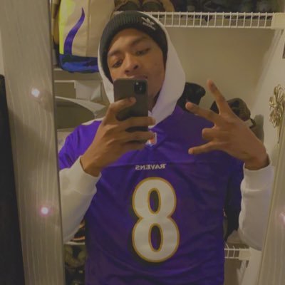 Singer. Songwriter. Music Lover. I got a Story that needs to be told... #TheMarsHallWay #410 #RavensFlock