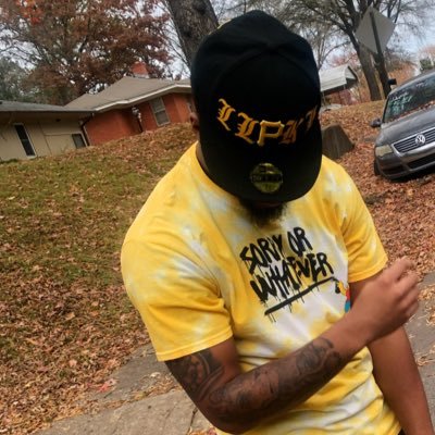 🔞 Memphis the city〽️ insta @kingturtle__ 👻@kingturtle901 Uofm🐯💙#LLK. Young barber💈⚡️