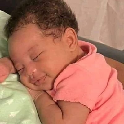 Emmanue39107191's profile picture. 