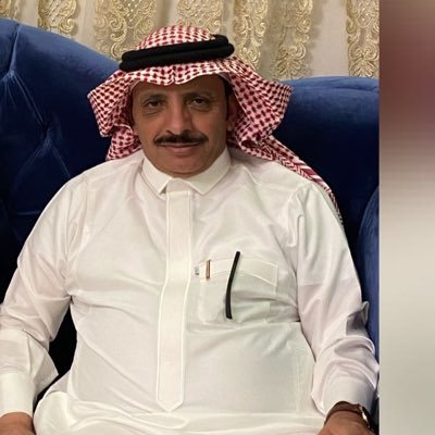 انسان يخاف الله ويحب الناس ويعشق الابداع في كافة صوره وأشكاله