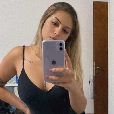 Madre de cinco 😺 Contador Público-UNC Maquilladora social y profesional 💄