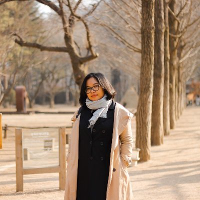 Multidiciplinary art director, graphic designer, motion graphic designer and illustrator.