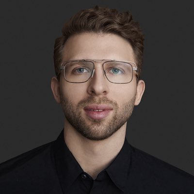 CEO of @artyfact_game. Judge in the Stanford Web3 Association.