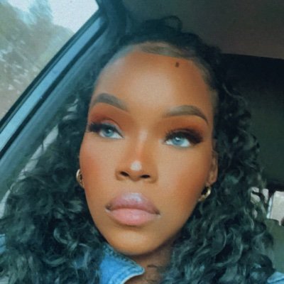 biancasorare's profile picture. Proverbs 3:5 Real is Rare