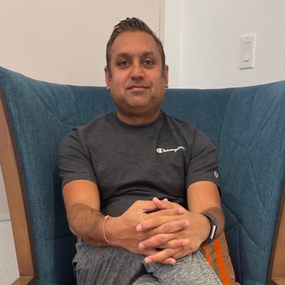 akhileshtiwari1's profile picture. Software Engineer | Student | Hustler | DM for collaboration
