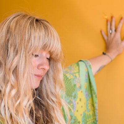 KellSunshineArt's profile picture. Freelance illustrator and wrangler of letterforms, Wellington NZ (and beyond)