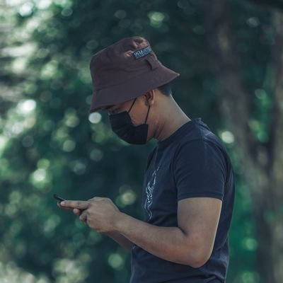 i retweet everything