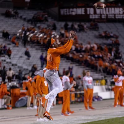 † Follower of Christ † | Son. | Brother. | Friend. ———————————————————————— @clemsonfb Alum ‘23 | mc 🖤 Former Houston Roughnecks. Current UFL/NFL Free Agent