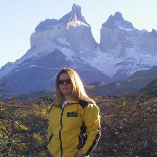 danizagodoy's profile picture. 