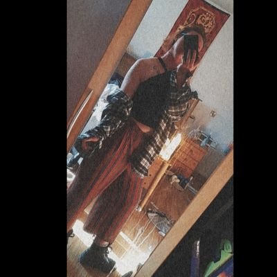 Sarah81351258's profile picture. 21▪︎NUIG▪︎They/ them ▪︎ 
insta: @therealmulla2021 

I don't have a coffee problem, you do ☕