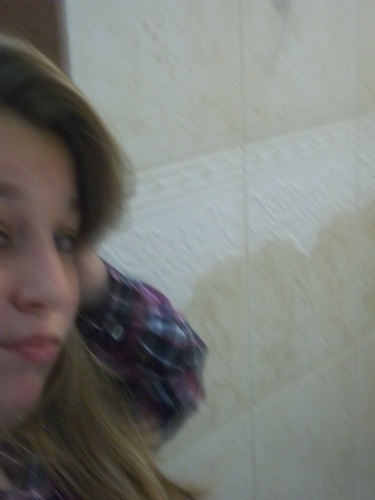 Se você obedece todas as regras, acaba perdendo a graça.
Sigam-me no outro twitter: @_nandaavila...