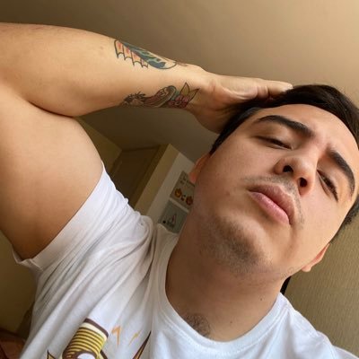 Programador
Música por hobby
Viajes
