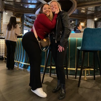 amanda_baker92's profile picture. definitely not trying my hardest