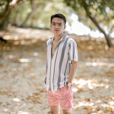 russkrob's profile picture. a lactose-intolerant who casually indulges in dairy. i put the “fun” in fundamentally incapable. infj-t. enneagram type 3. taken.