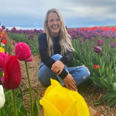 Emmalee234's profile picture. 