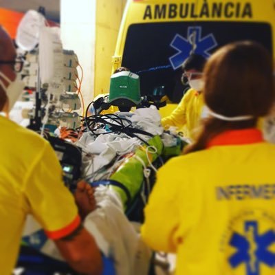 Equip Trasllat Pacient Crític Alta Complexitat del Sistema d’Emergències Mèdiques de Catalunya. ECMO transport. Perfil no oficial.